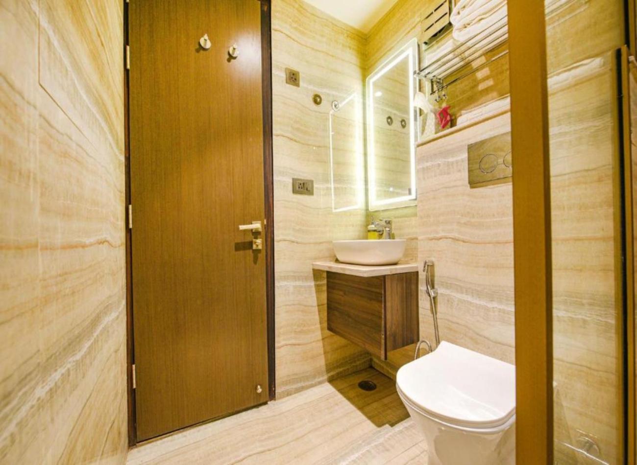 Hotel Cullinan By Qotel Janakpuri Делхи Екстериор снимка