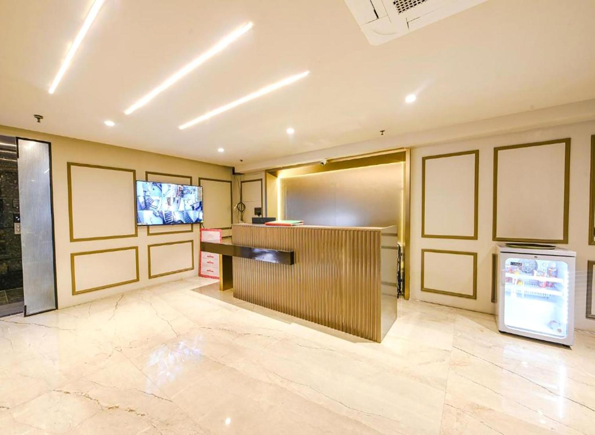 Hotel Cullinan By Qotel Janakpuri Делхи Екстериор снимка