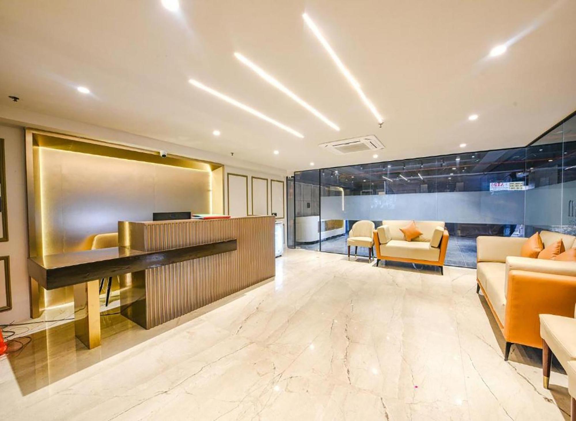 Hotel Cullinan By Qotel Janakpuri Делхи Екстериор снимка
