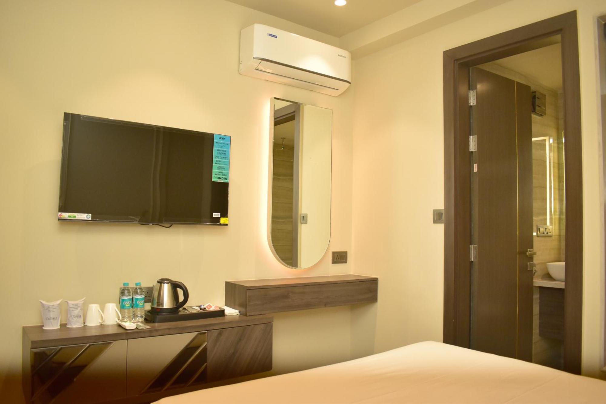 Hotel Cullinan By Qotel Janakpuri Делхи Екстериор снимка